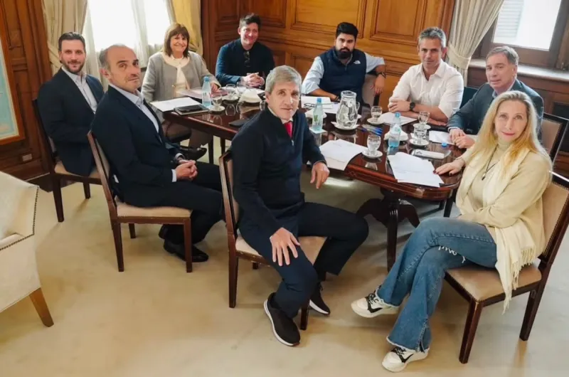 Con el Mundial terminado, el Gobierno reactiva su mesa política para impulsar la agenda legislativa
