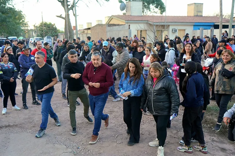 Nediani recorrió el barrio 25 de Mayo 540 Viviendas y dialogó con los vecinos