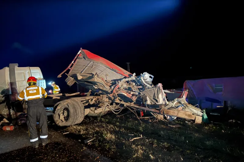 Trágico choque entre dos camiones sobre la Ruta Nacional 34: un camionero falleció