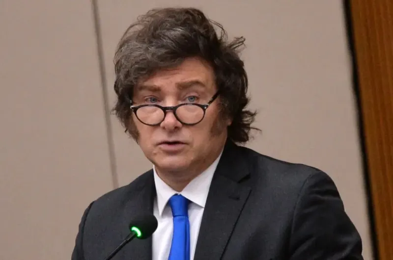 Milei oficializa 33 nombramientos en la Justicia y designa un juez clave en Lomas de Zamora