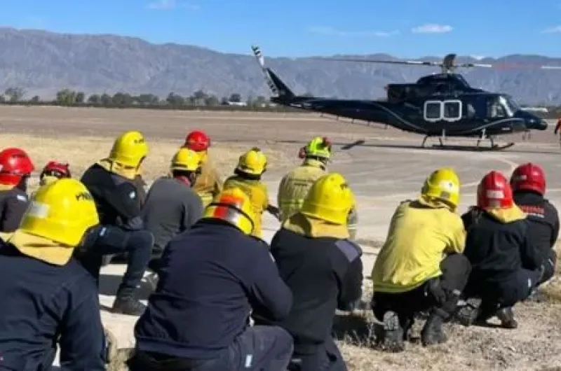 Estrelló un helicóptero en San Juan durante un vuelo de capacitación: viajaban siete ocupantes