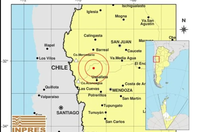 Sismo de magnitud 3 . 4 se registró este domingo cerca de Uspallata en Mendoza - El movimiento telúrico ocurrió a las 8 : 48 a una profundidad de 102 kilómetros y tuvo su epicentro a 93 kilómetros al noroeste de la capital mendocina .