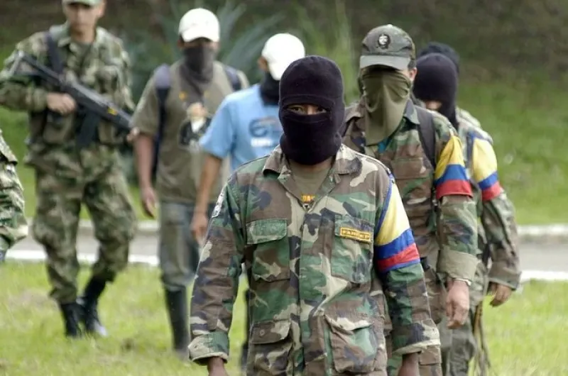 Ataques de disidencias de las FARC dejaron tres soldados muertos y seis heridos en Colombia