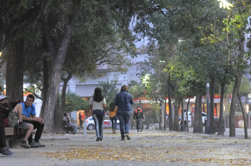 El tiempo en Santiago del Estero: martes fresco y nublado antes del ascenso térmico