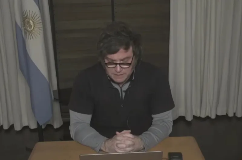 Desde París, Javier Milei expuso ante el Coloquio de IDEA: "Los procesos de crecimiento no son instantáneos"